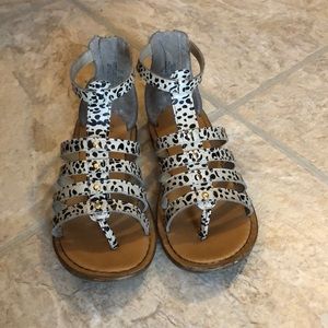 Girl’s Gap Gladiator Sandals 💕